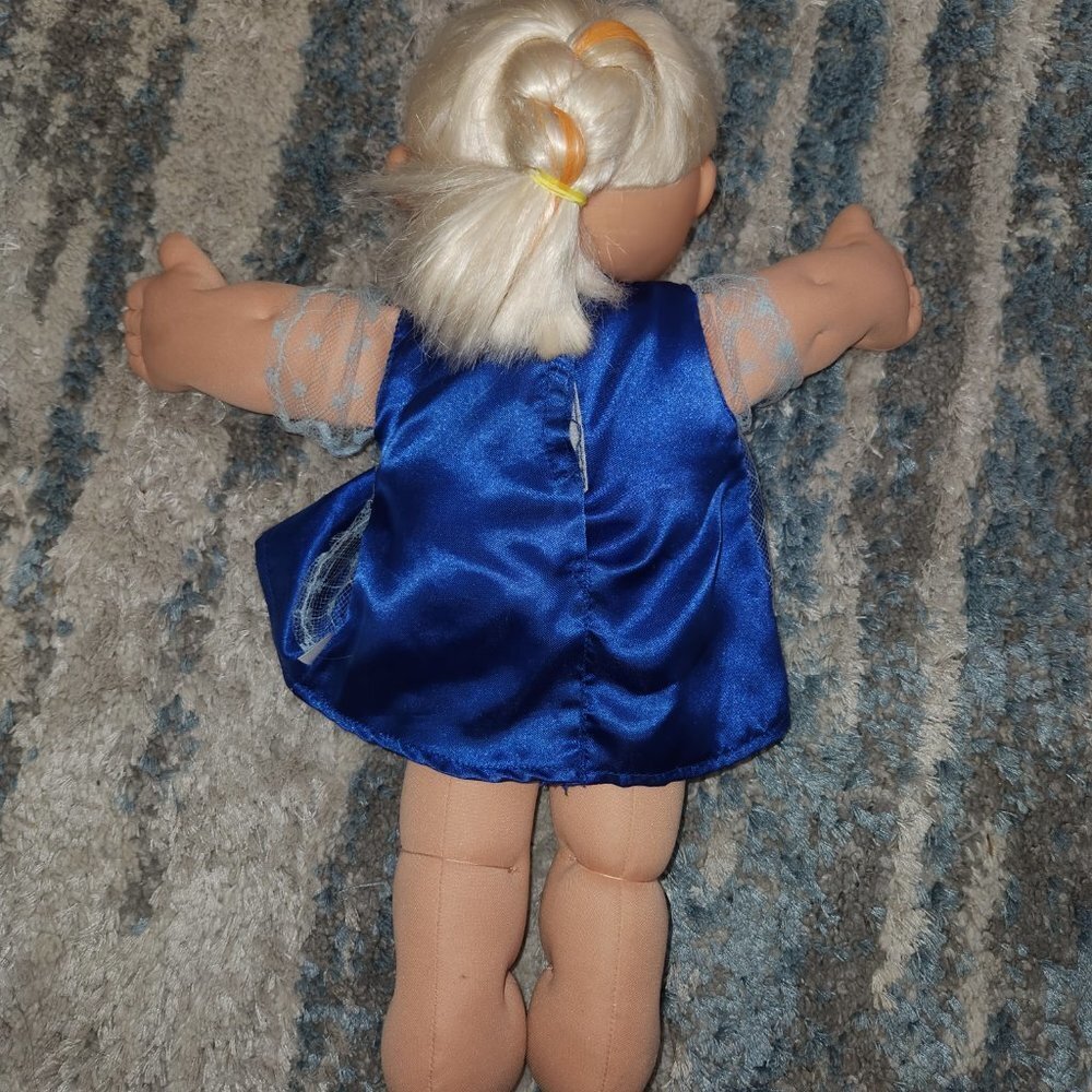 Cabbage Patch Doll Blonde Green Eyes  || GUC - Picture 11 of 12